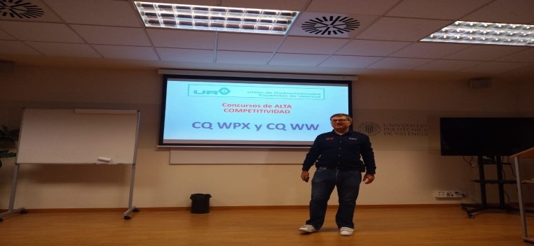11/06 Charla UPV Como iniciarnos en la radioafici�n Low Cost por EA5FDW